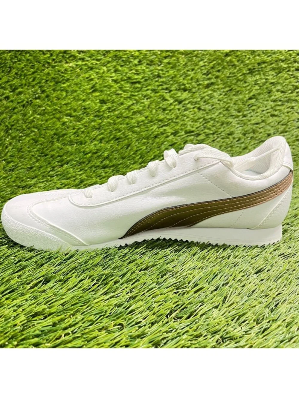 Puma Turino Metallic Womens Size 7.5 White Rose Gold Athletic Shoes Sneakers
